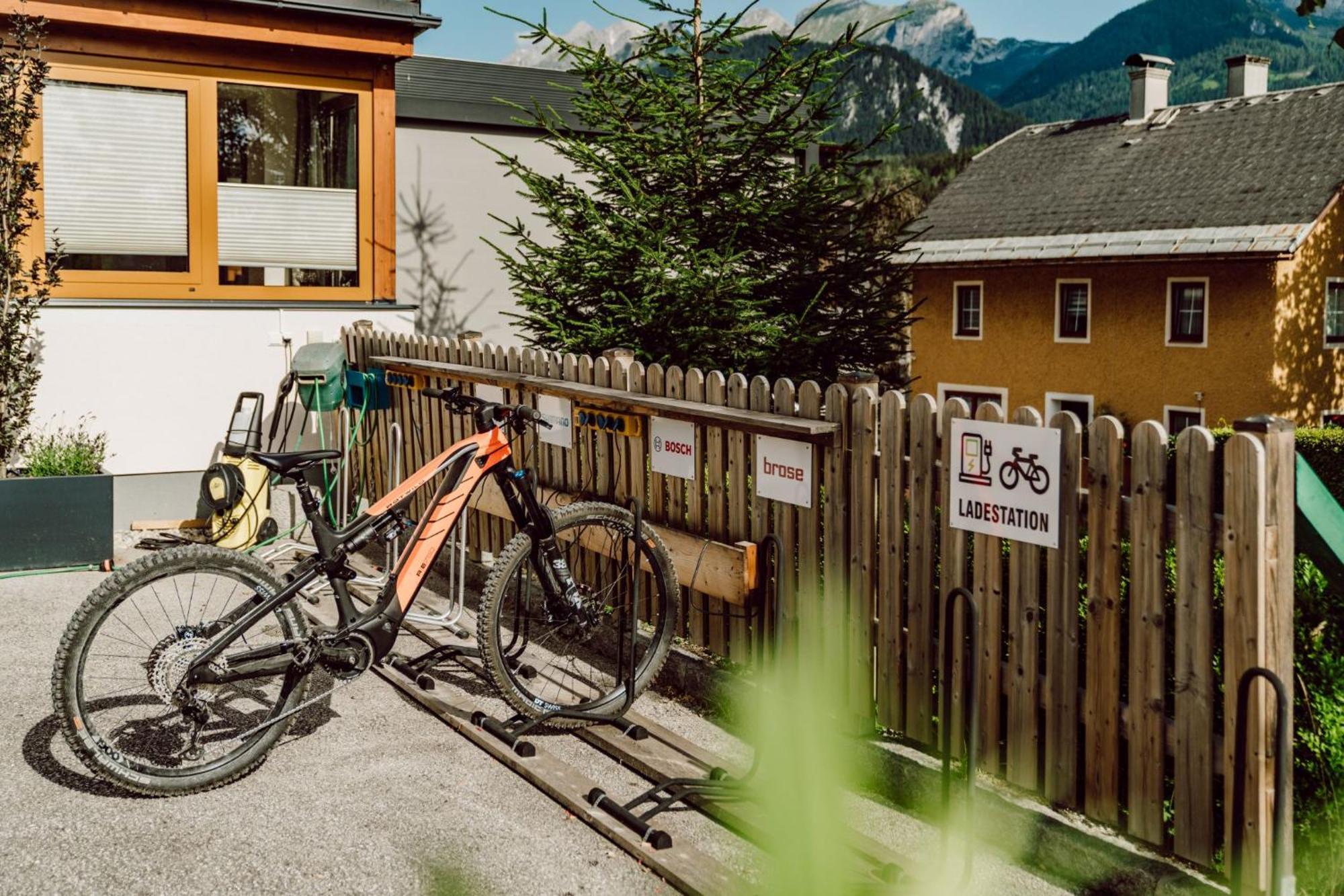 Felsners Hotel & Restaurant Haus im Ennstal Eksteriør billede